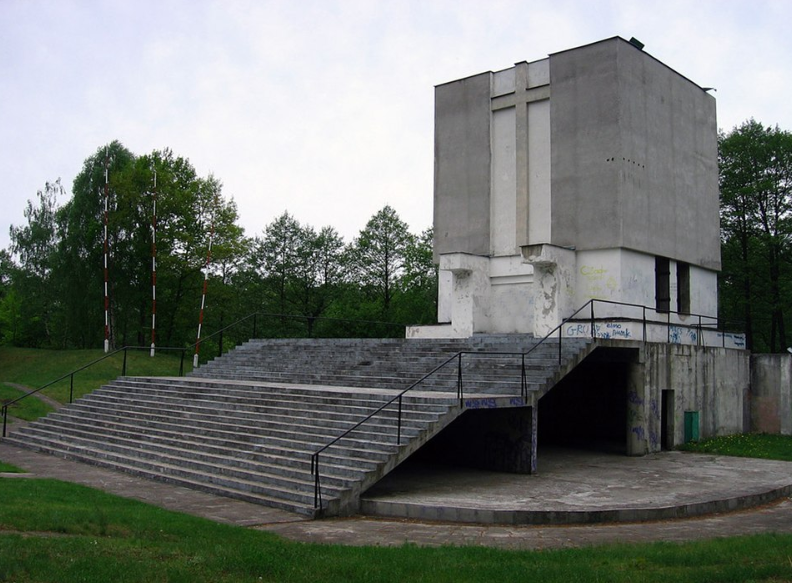 Mausoleo de la Batalla de Ostrołęka (Mauzoleum Bitwy pod Ostrołęką) 
